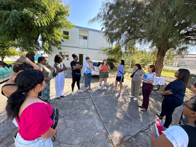 Students touring Santo Domingo